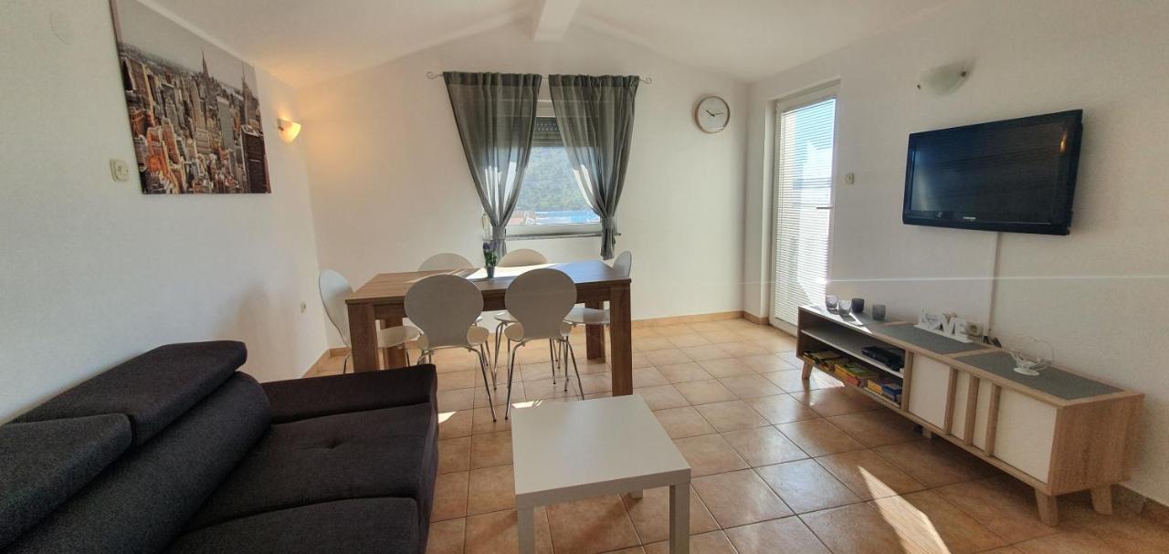 Apartments Kolak Rogoznica  Eksteriør billede