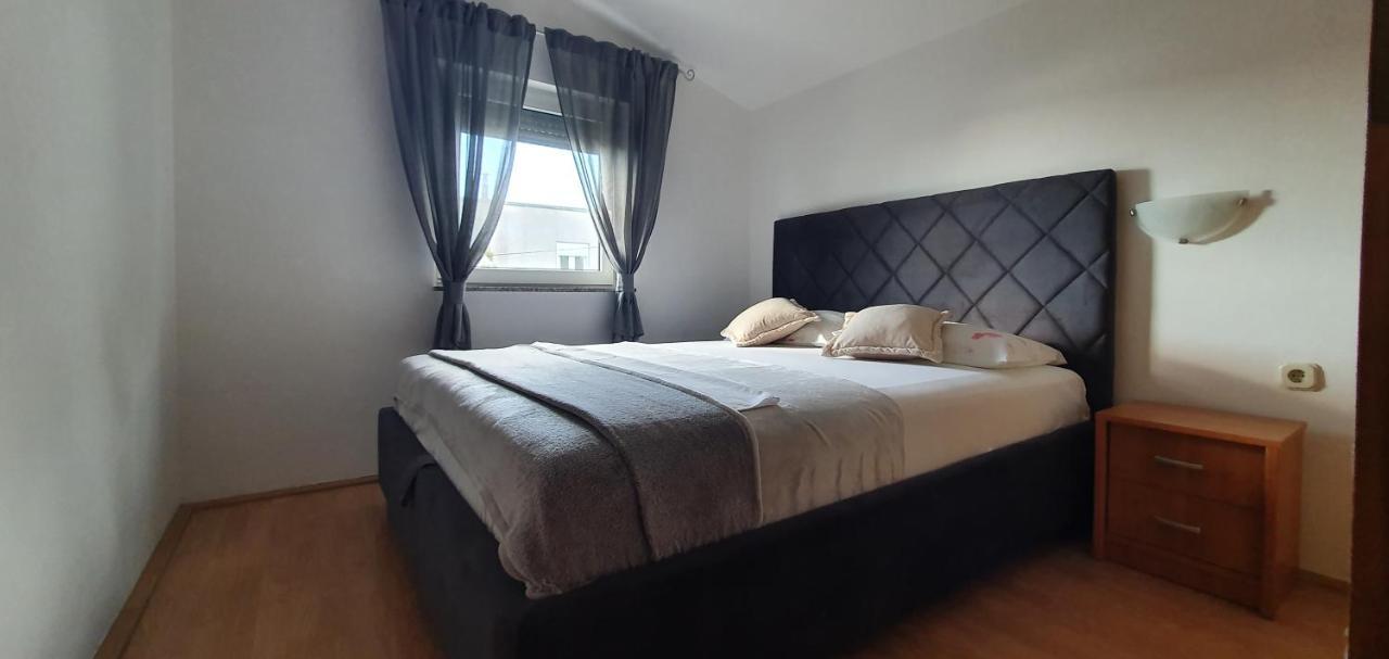 Apartments Kolak Rogoznica  Eksteriør billede